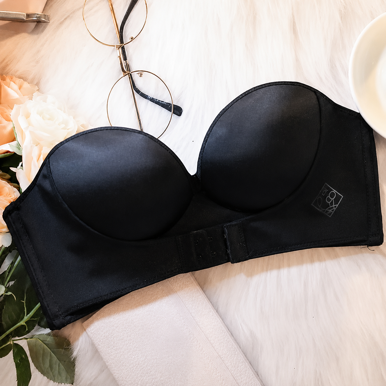 Flynn - Comfortable Strapless Bra