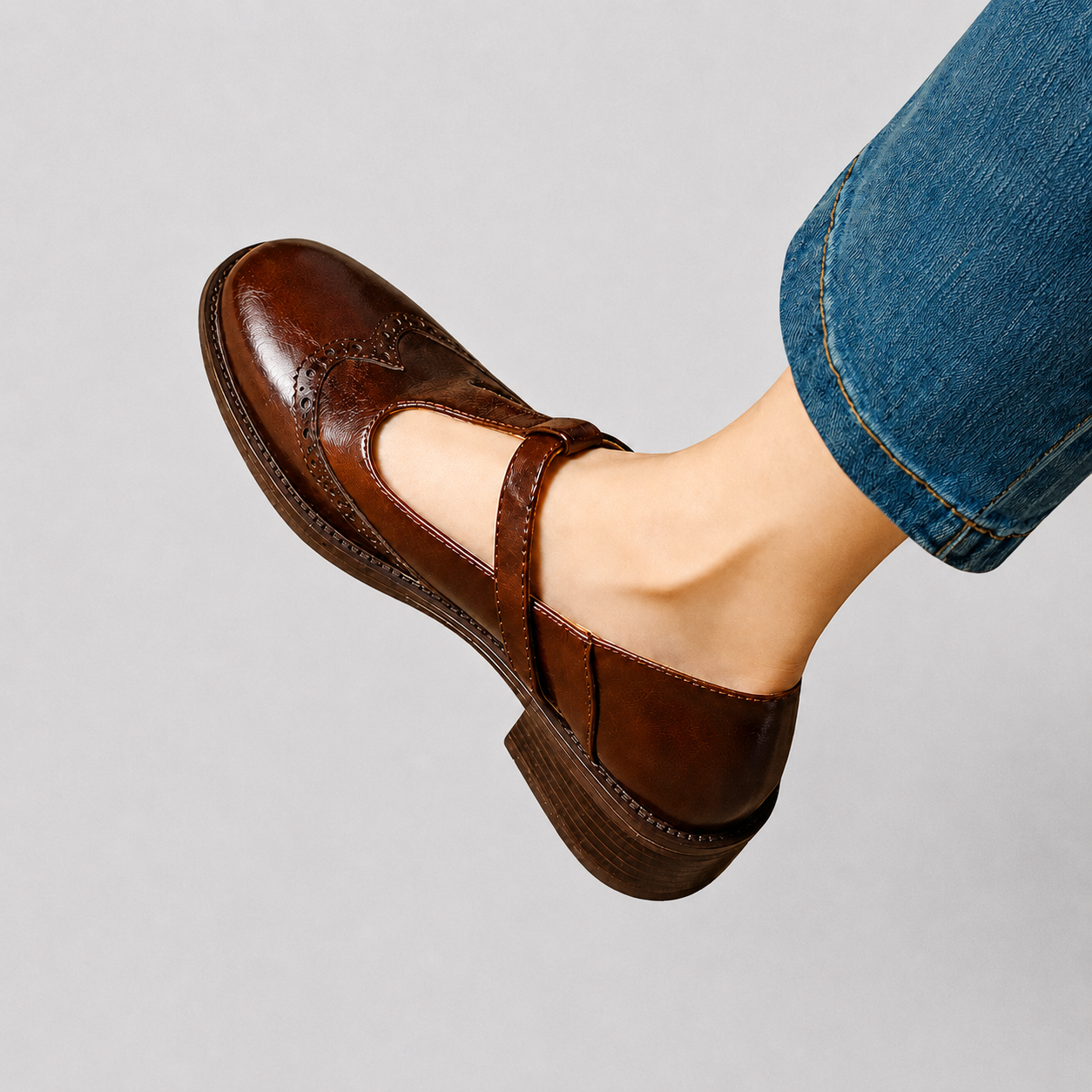 Livian - Retro-Inspired Heeled Sandals
