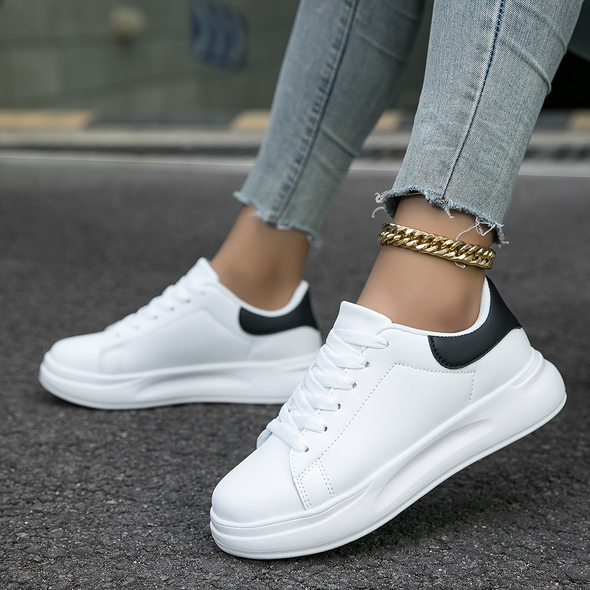 Layla - Women's white sneakers for everyday fashion