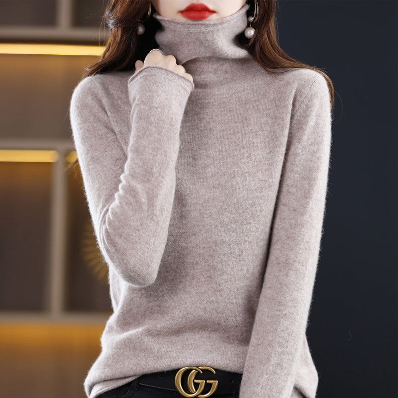 Akainu - Elegant Turtleneck Sweater