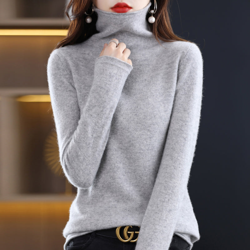 Akainu - Elegant Turtleneck Sweater