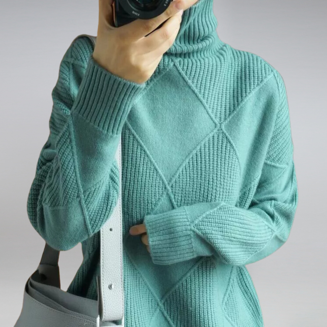Camille - Stylish and cozy turtleneck sweater