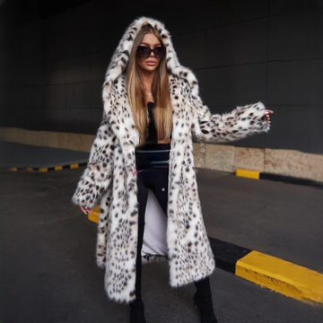 Natascha - Stylish and Chic Coat