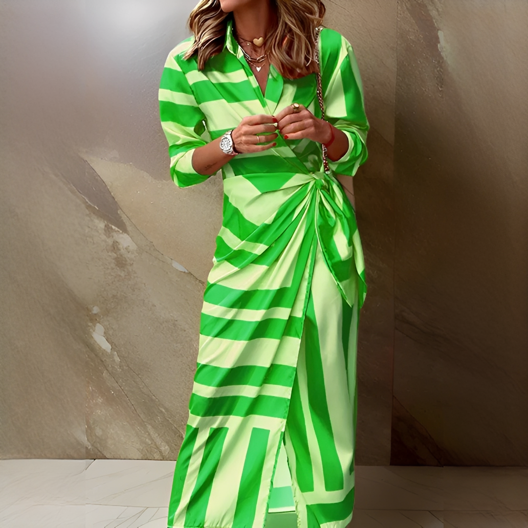Emily - Stylish and Sophisticated Striped Dress