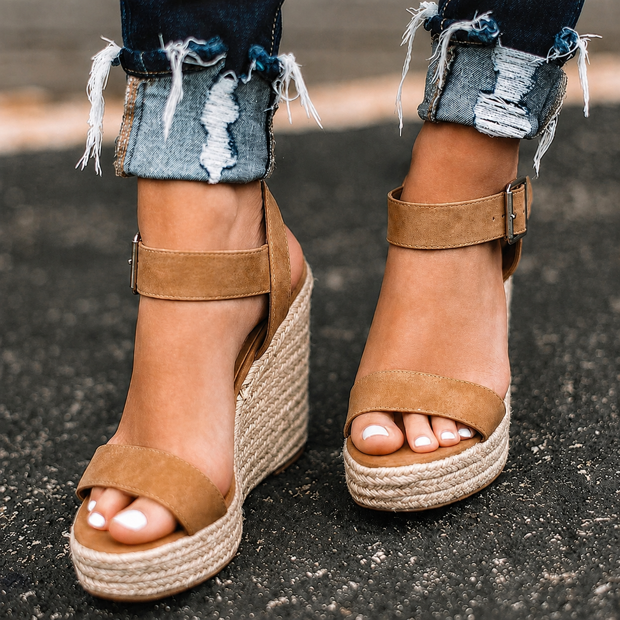 Laquita - Stylish Elevated Sandals