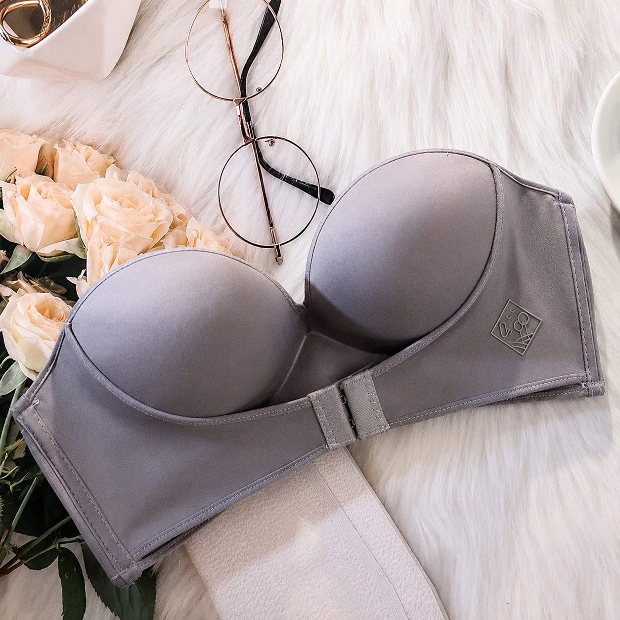 Flynn - Comfortable Strapless Bra