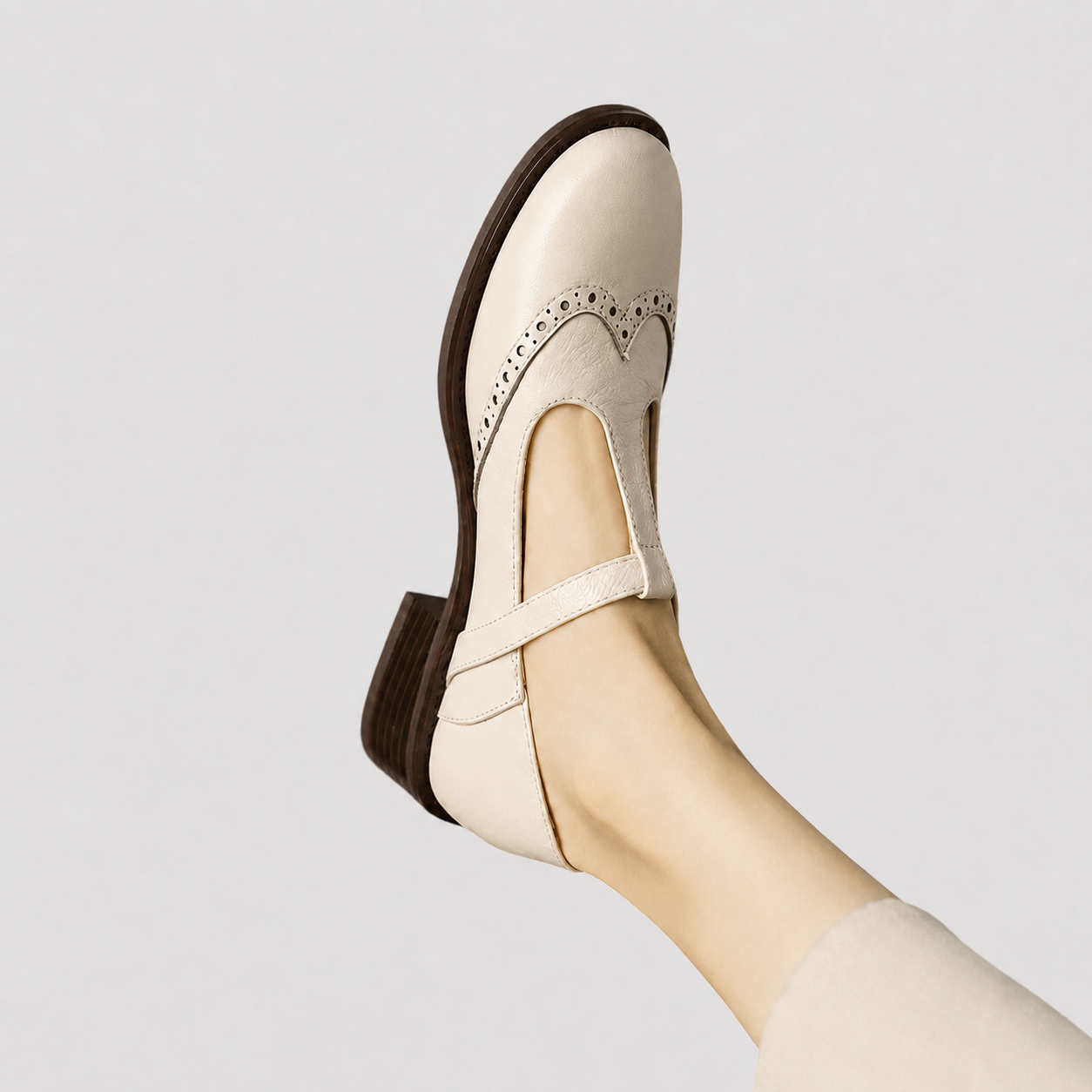 Livian - Retro-Inspired Heeled Sandals
