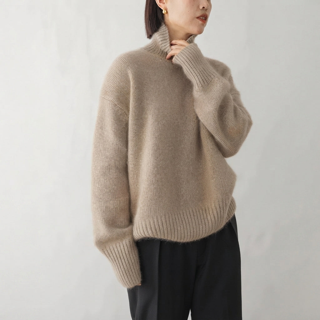 Lea - Elegant Turtleneck Sweater for Women