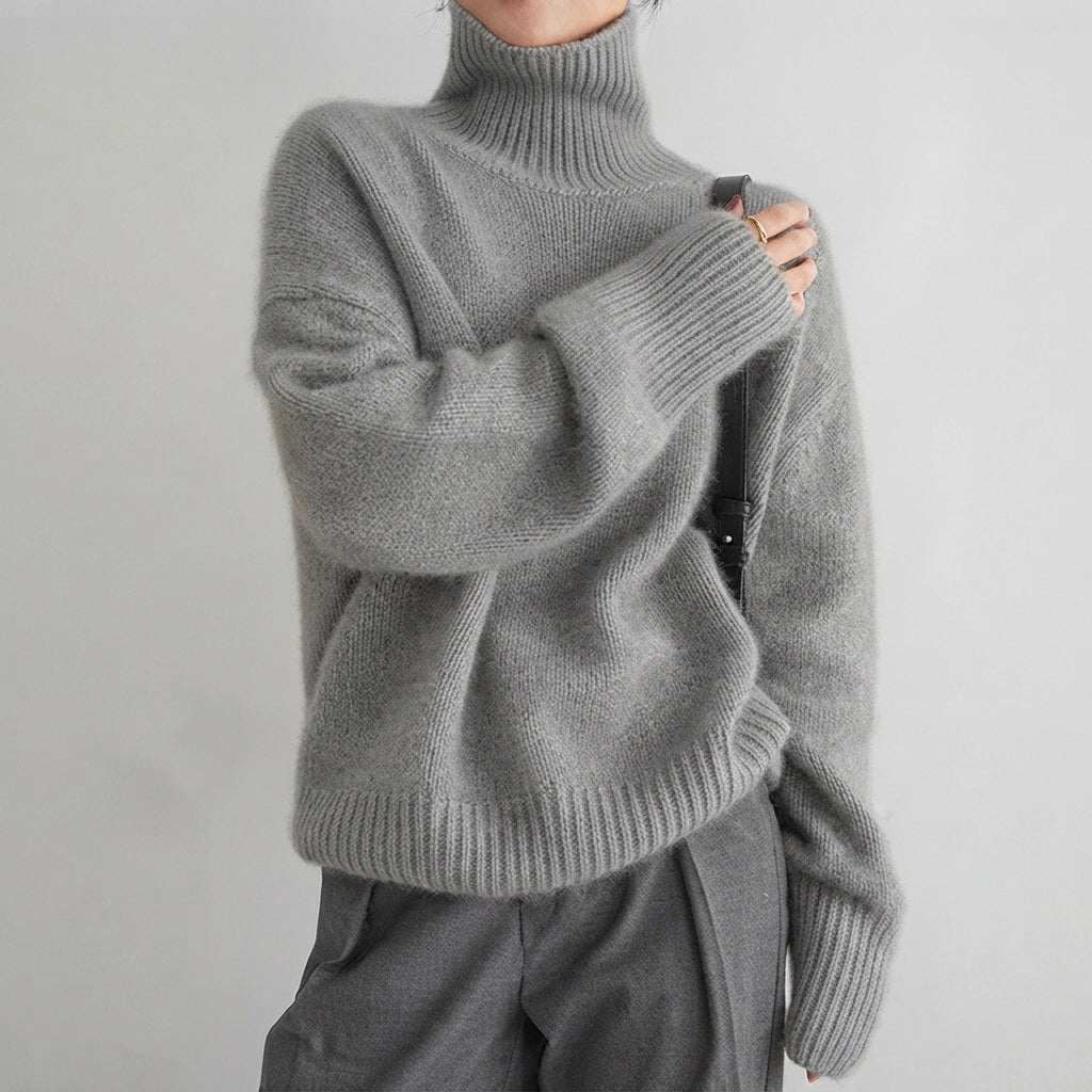Lea - Elegant Turtleneck Sweater for Women