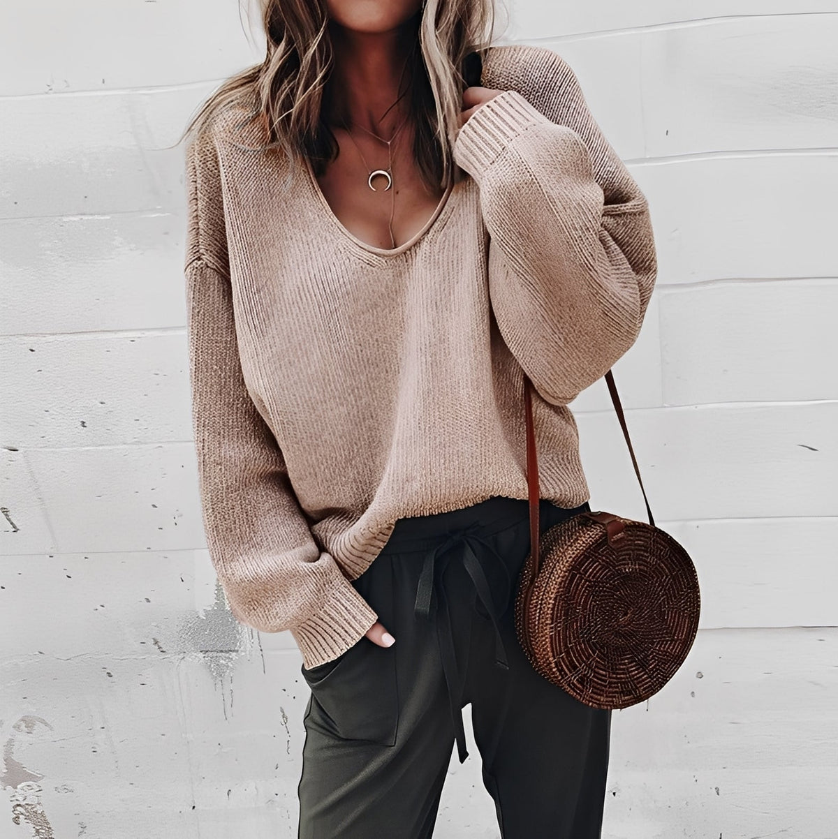 Ariella - Soft, warm sweater with V-neck