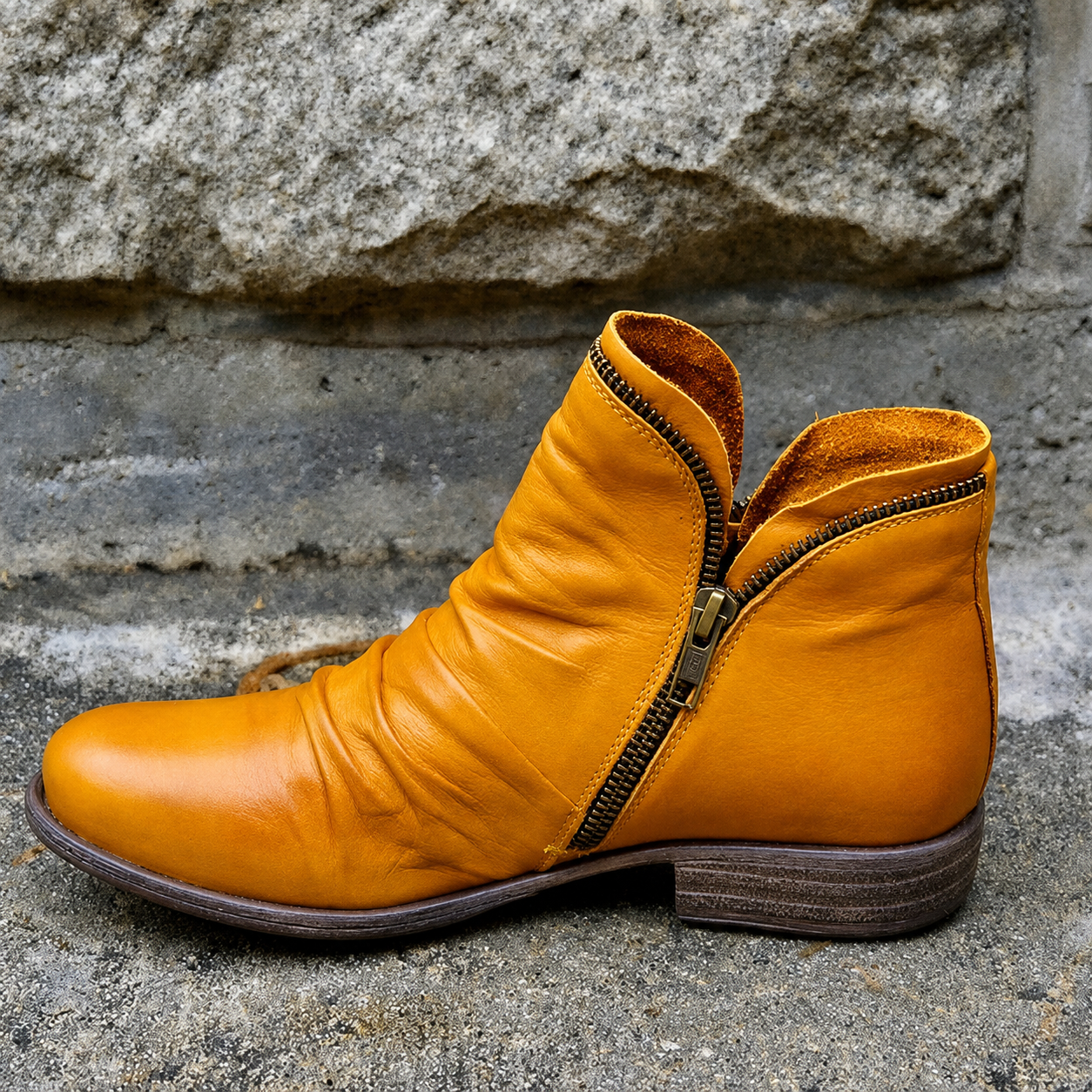 Julie - Stylish Zippered Boots