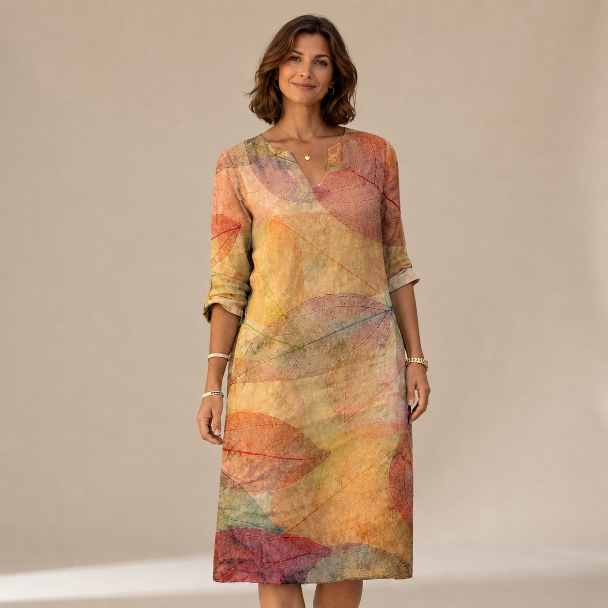 Ninna - Stylish and Flowing V-Neck Dress