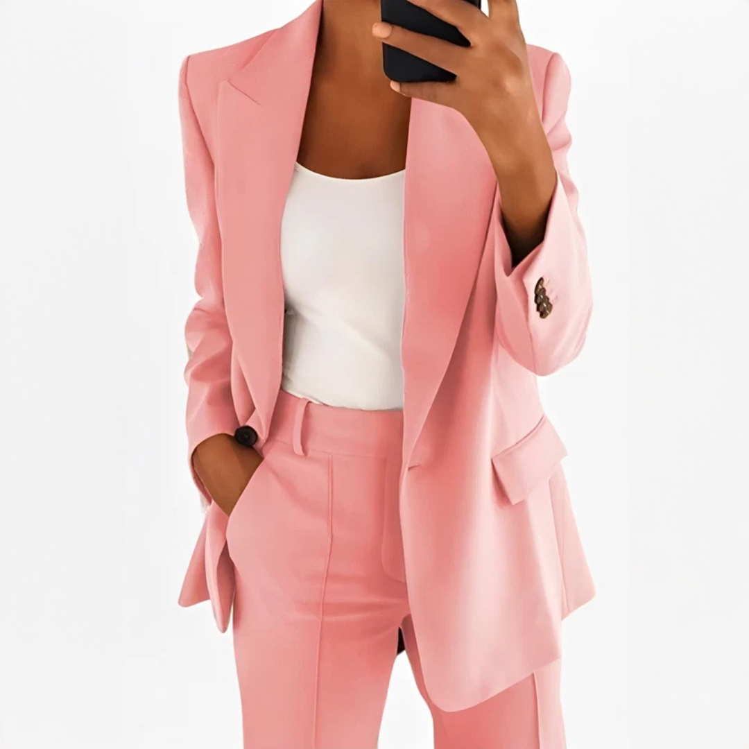 Muriel - Elegant and Chic Pantsuit Set