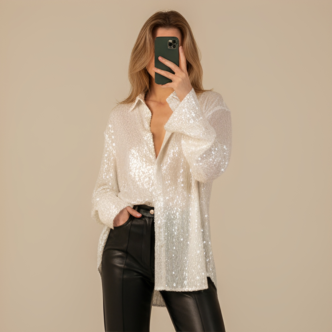 Laurie - Chic and Fashionable Oversized Blouse