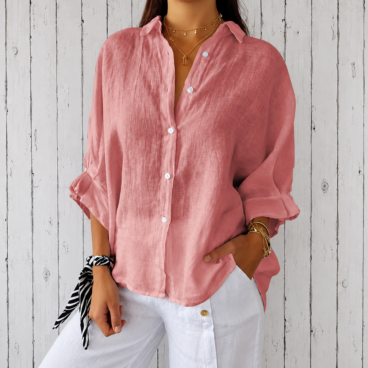 Madison - Stylish Top with Timeless Design and Buttons