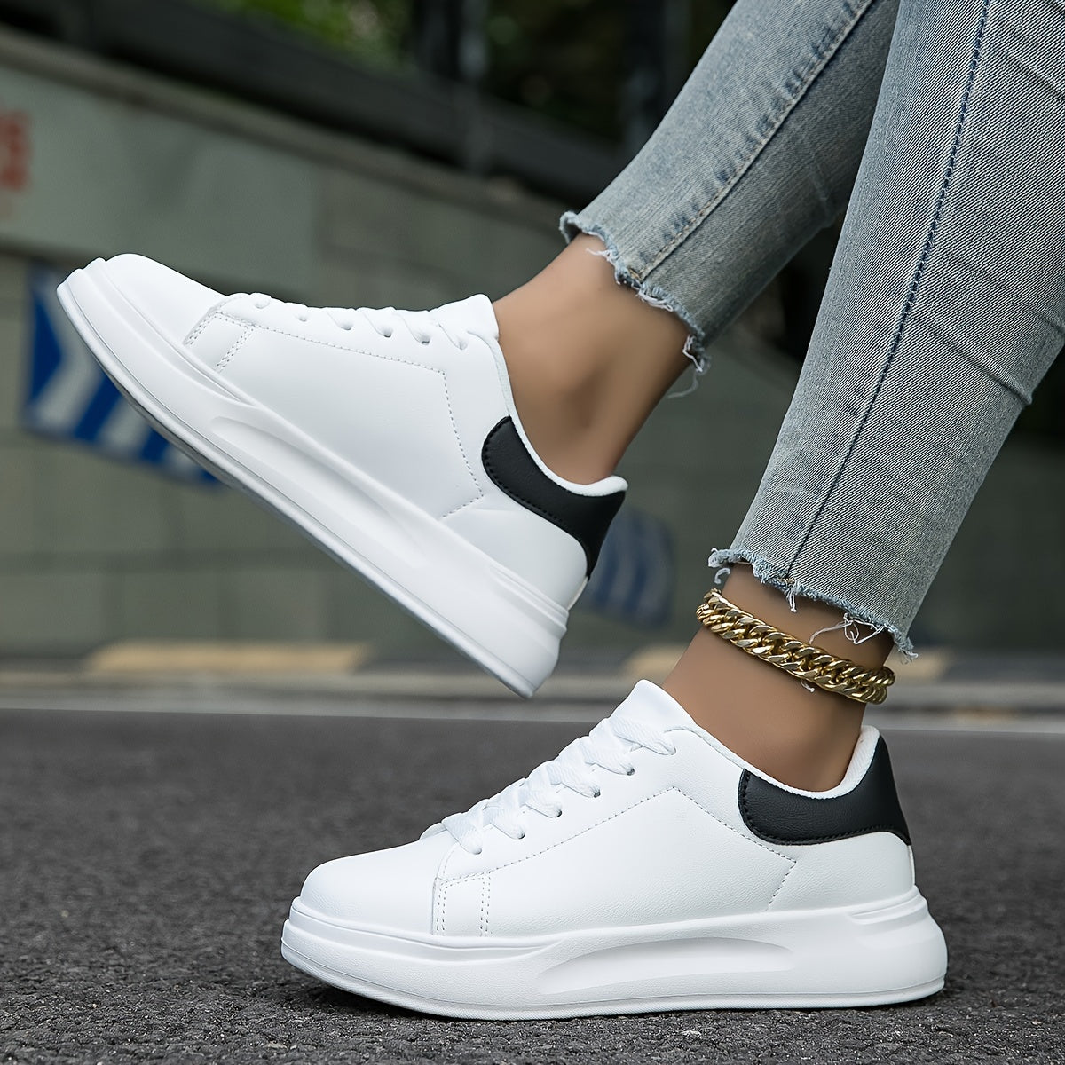 Layla - Women's white sneakers for everyday fashion