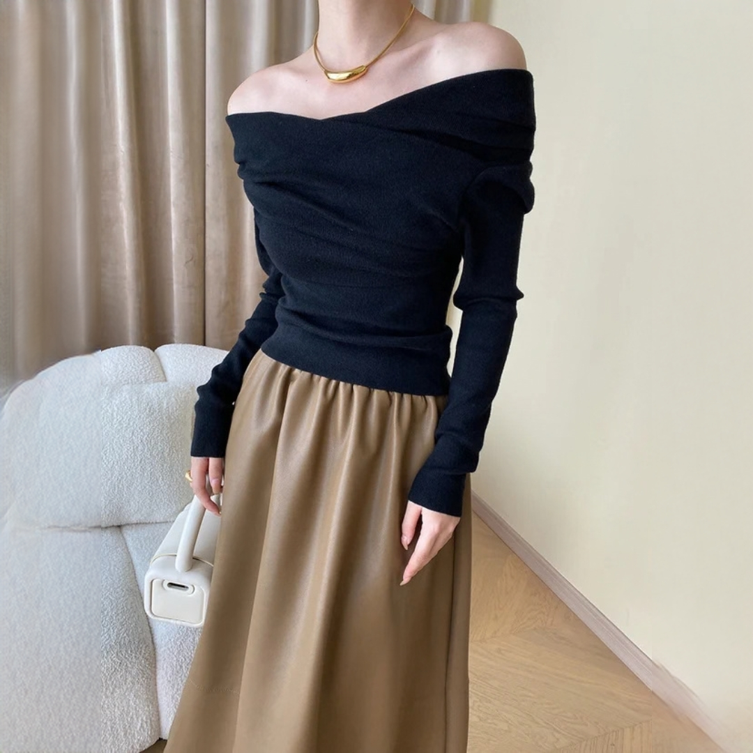 Yasmin - Stylish off-shoulder top