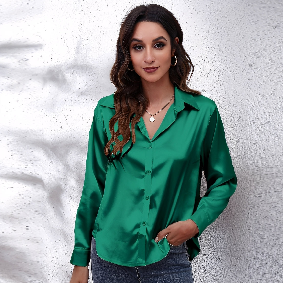 Haylee - Breezy and shiny blouse