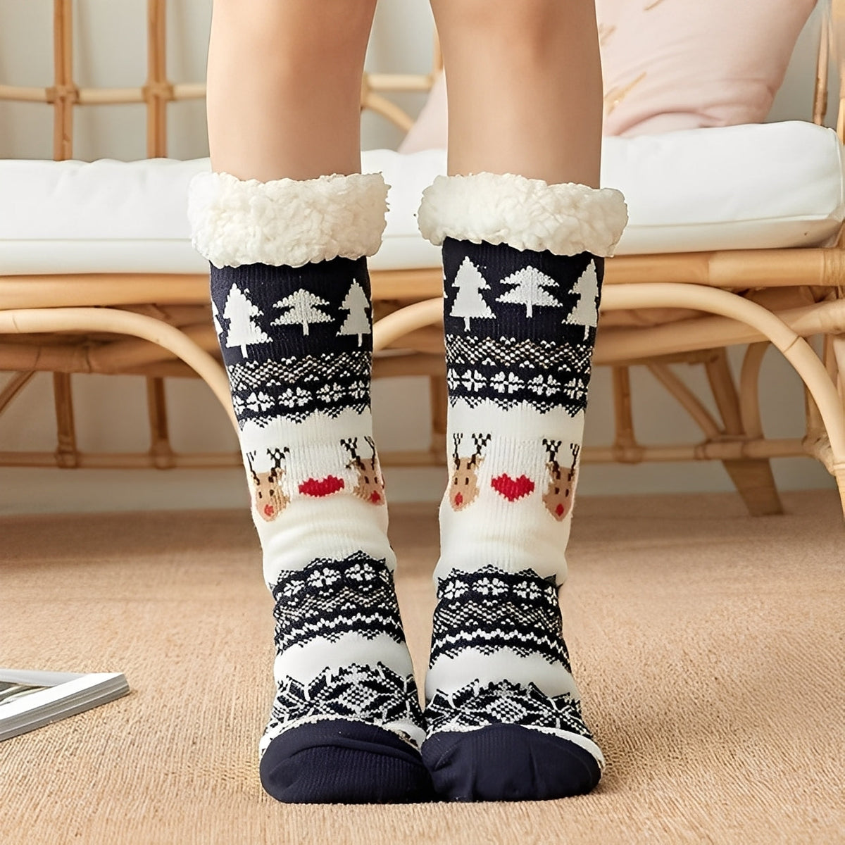 Kassia - Stylish and cozy holiday socks