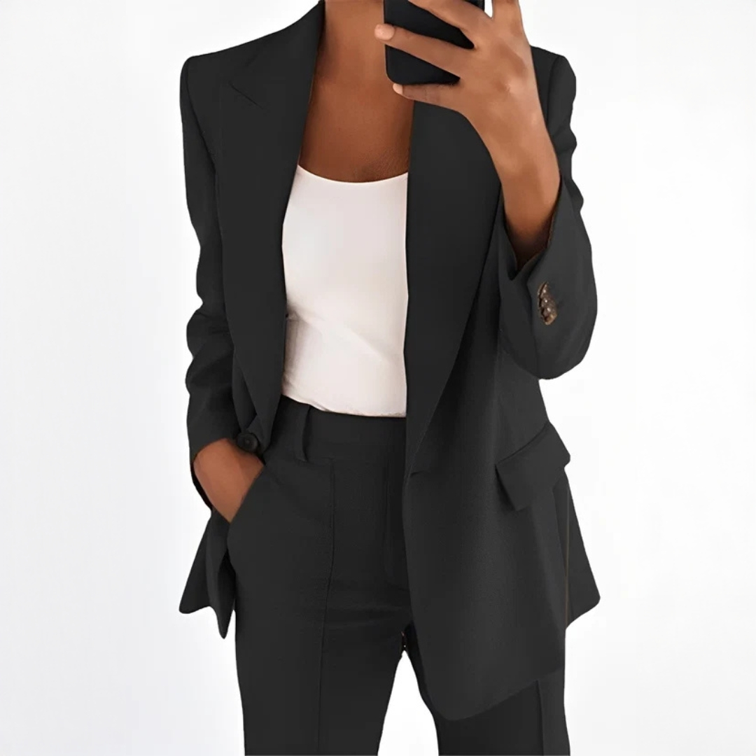 Muriel - Elegant and Chic Pantsuit Set