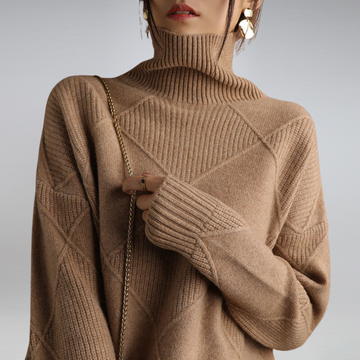 Camille - Stylish and cozy turtleneck sweater