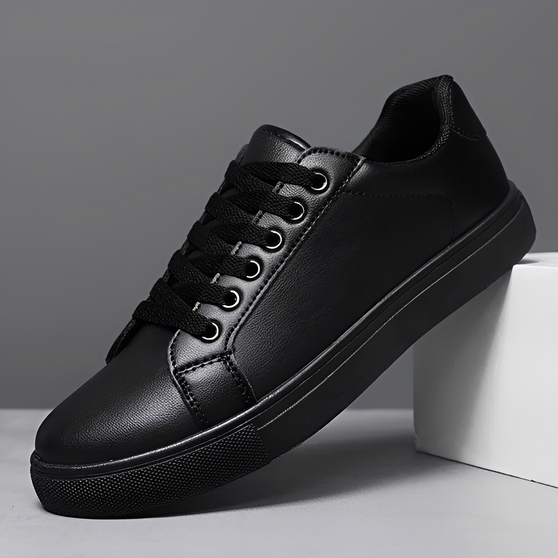 Nicholas - Stylish Lace-Up Sneakers