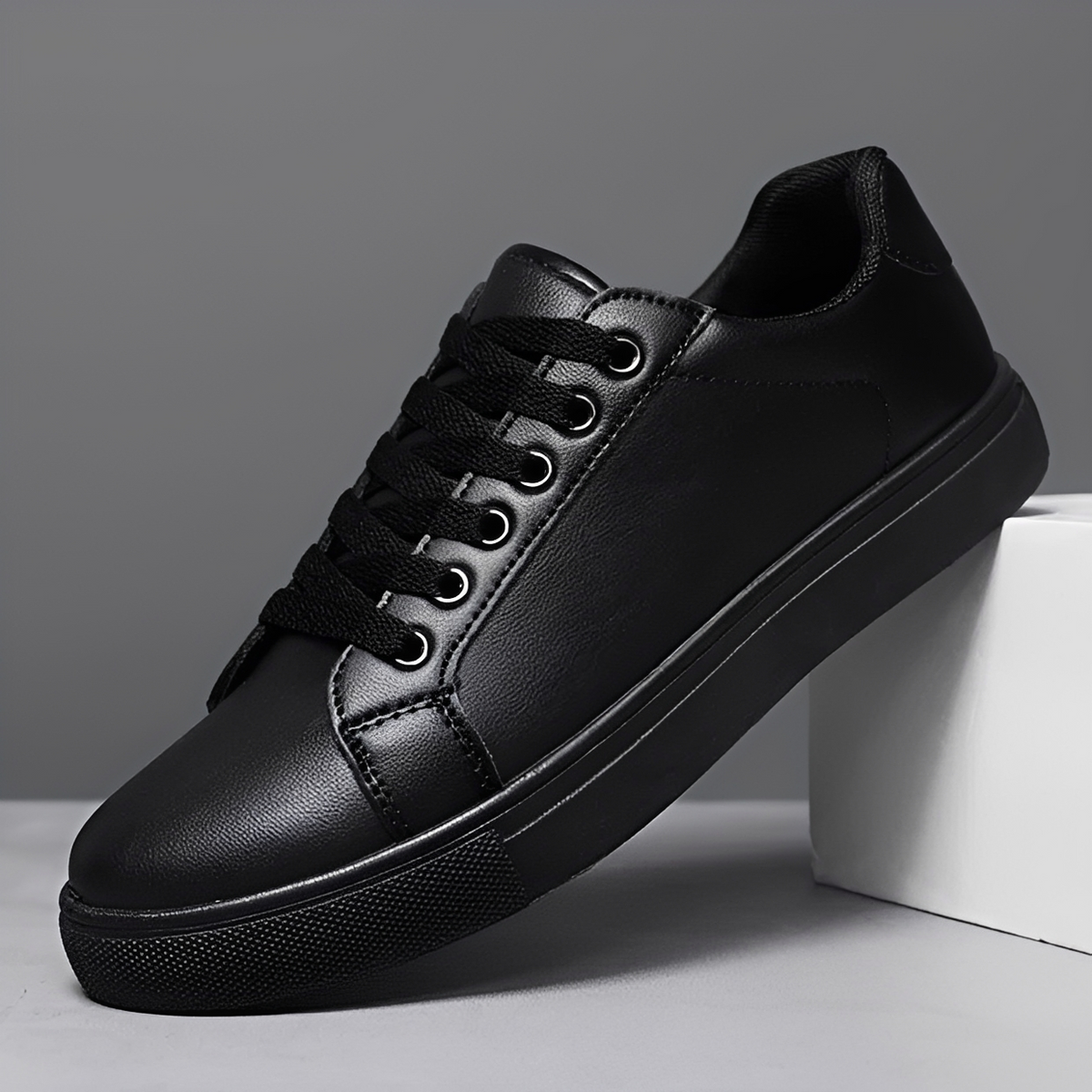 Nicholas - Stylish Lace-Up Sneakers