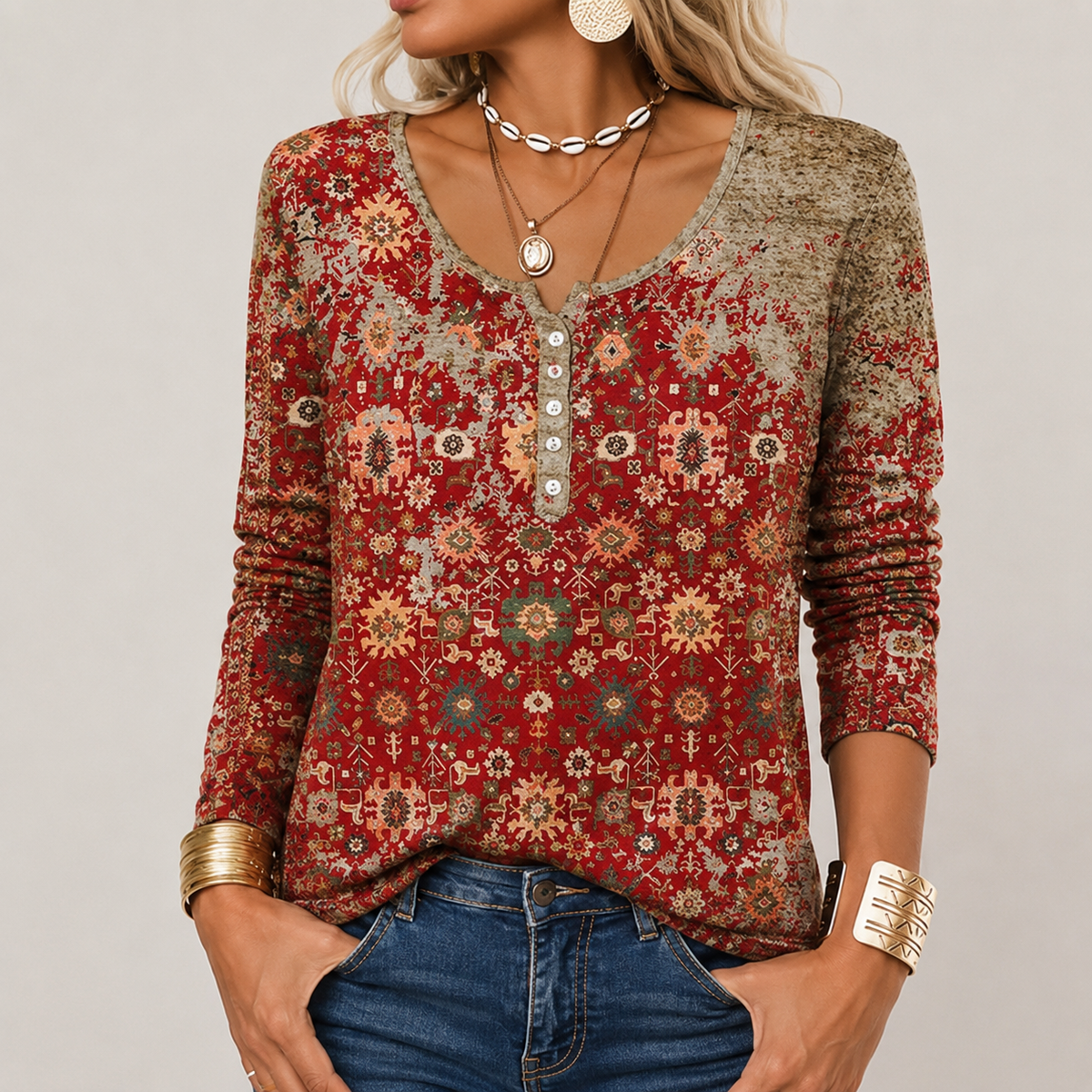 Hilde - Elegant Sweater with Aztec Print