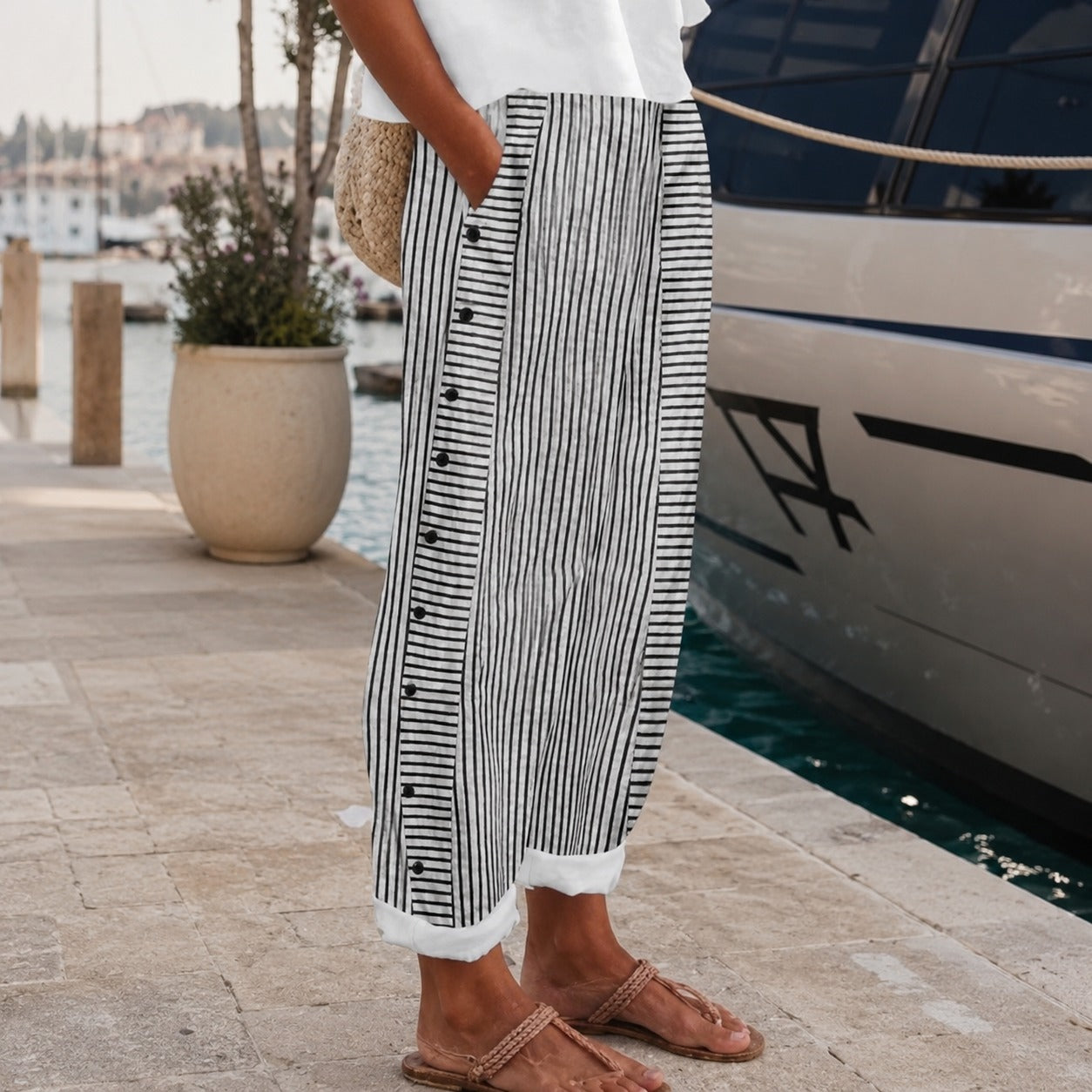 Rachael - Loose-Fit Trousers with Side Pockets