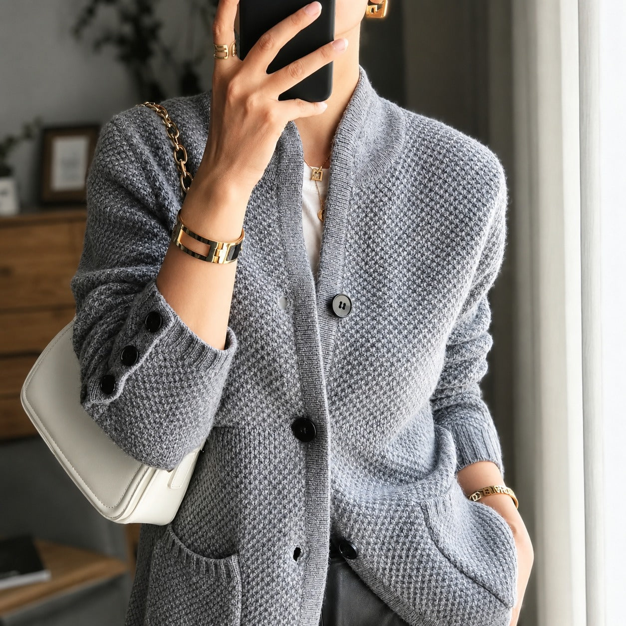 Edda - Warm cardigan with buttons