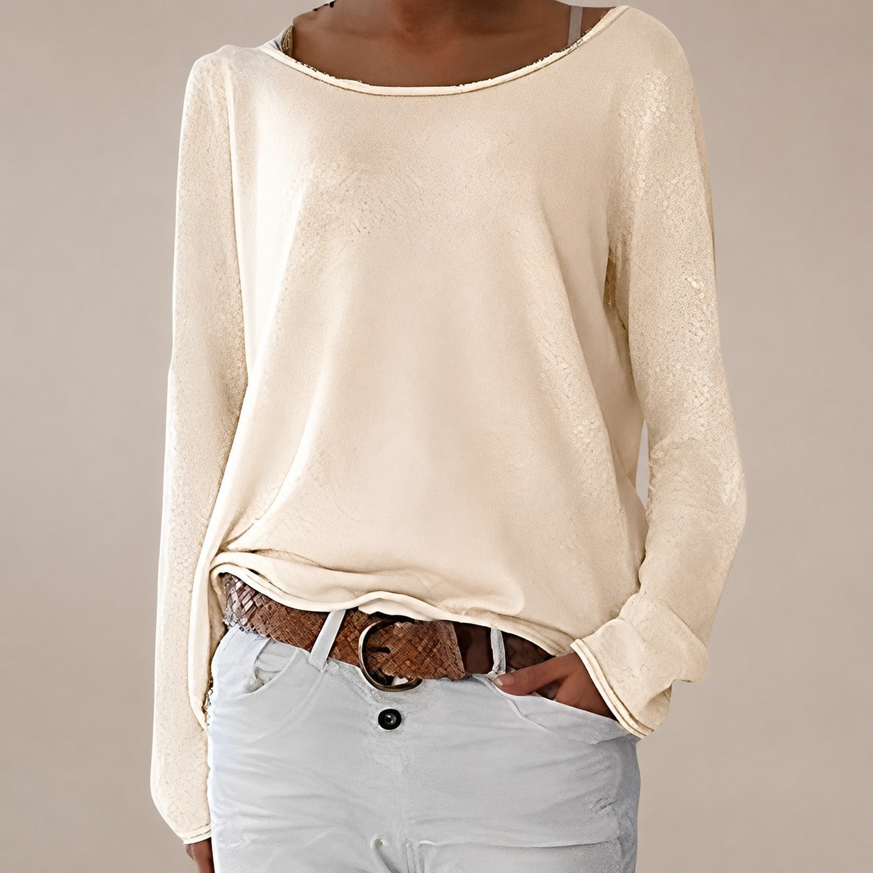 Alexa - Lightweight sweater with crew neck