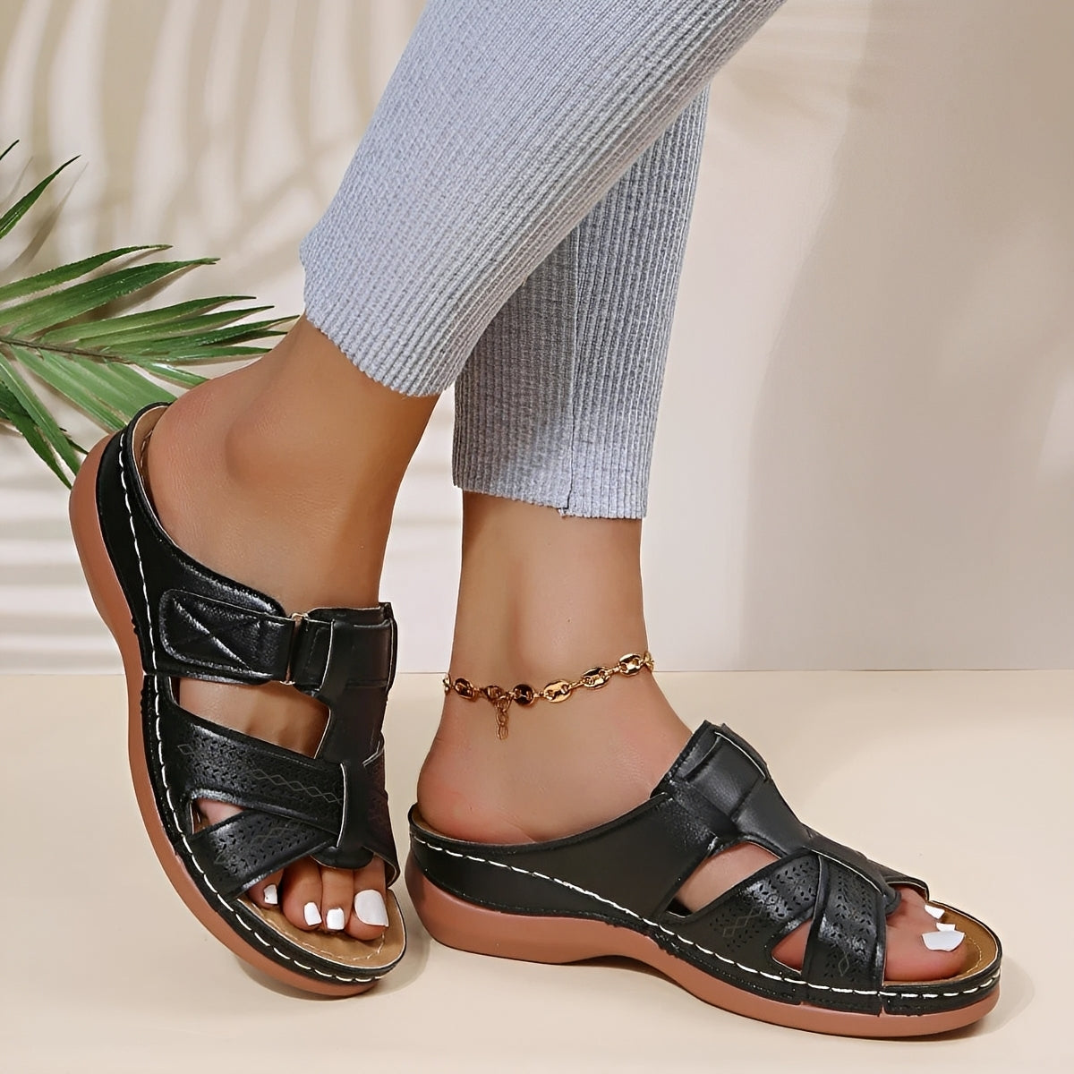 Elouise - Comfortable Sandals with Adjustable Straps