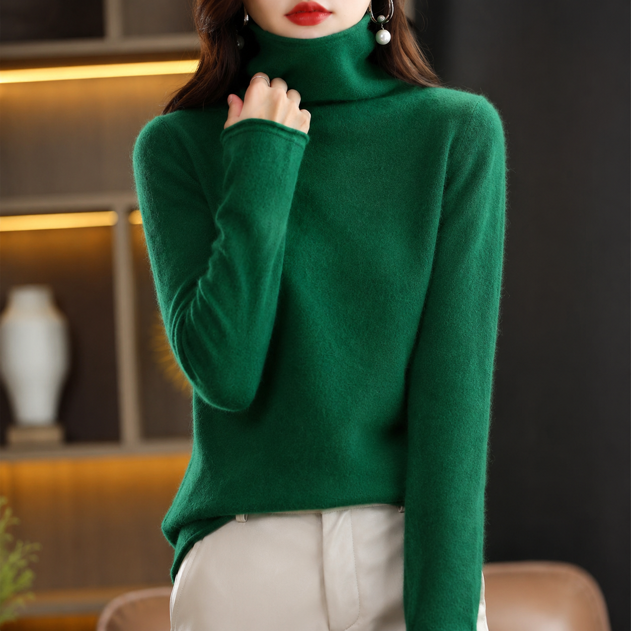 Akainu - Elegant Turtleneck Sweater