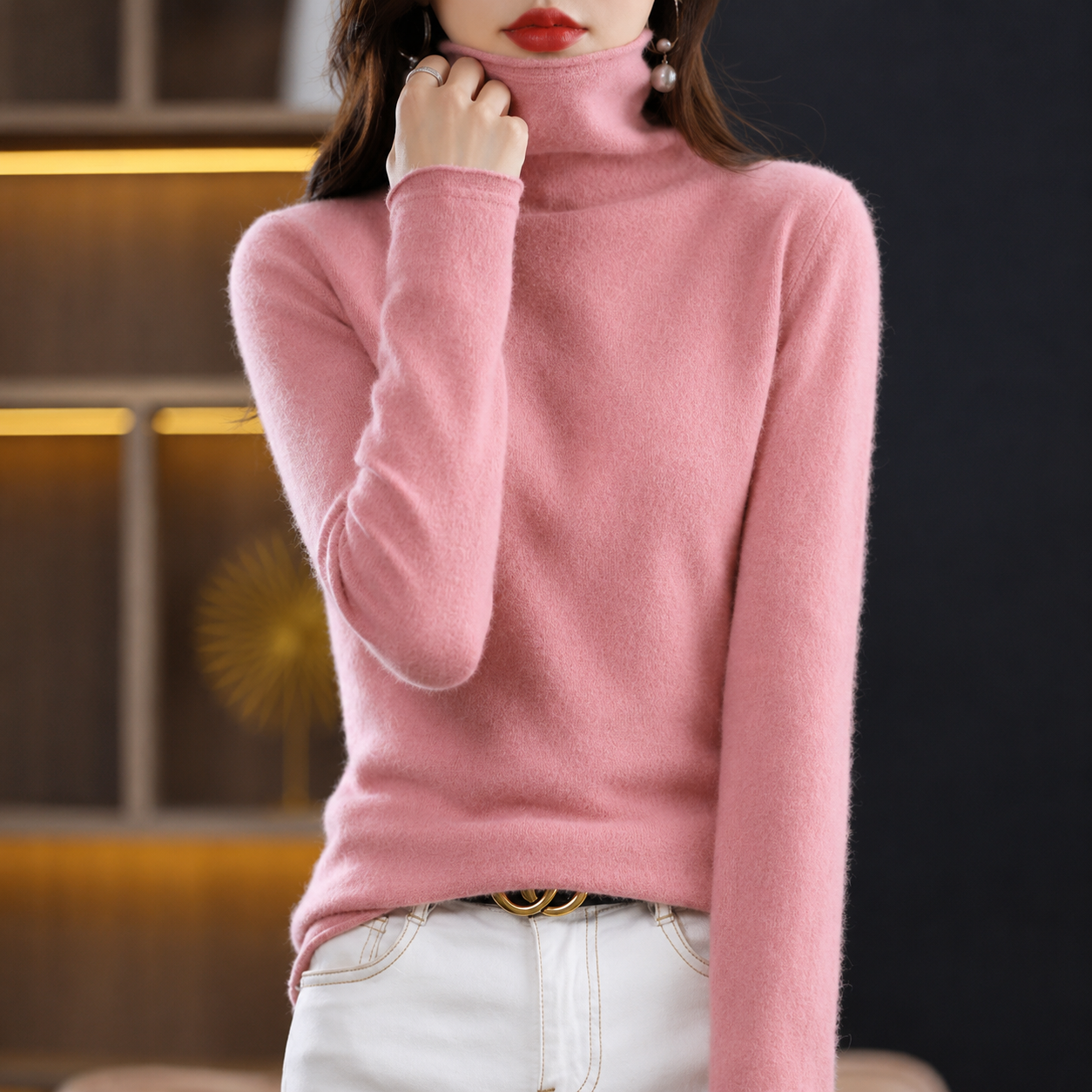 Akainu - Elegant Turtleneck Sweater