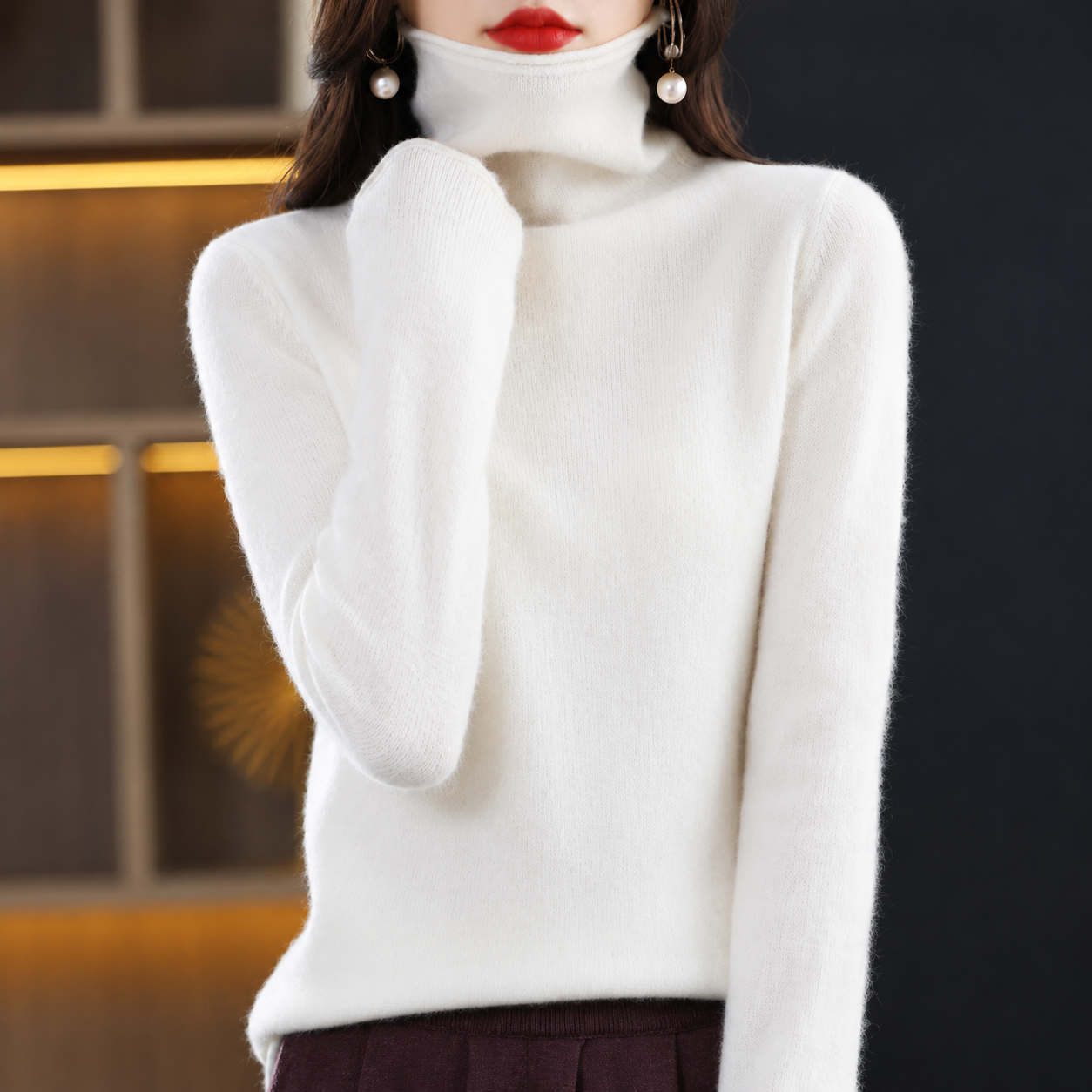 Akainu - Elegant Turtleneck Sweater