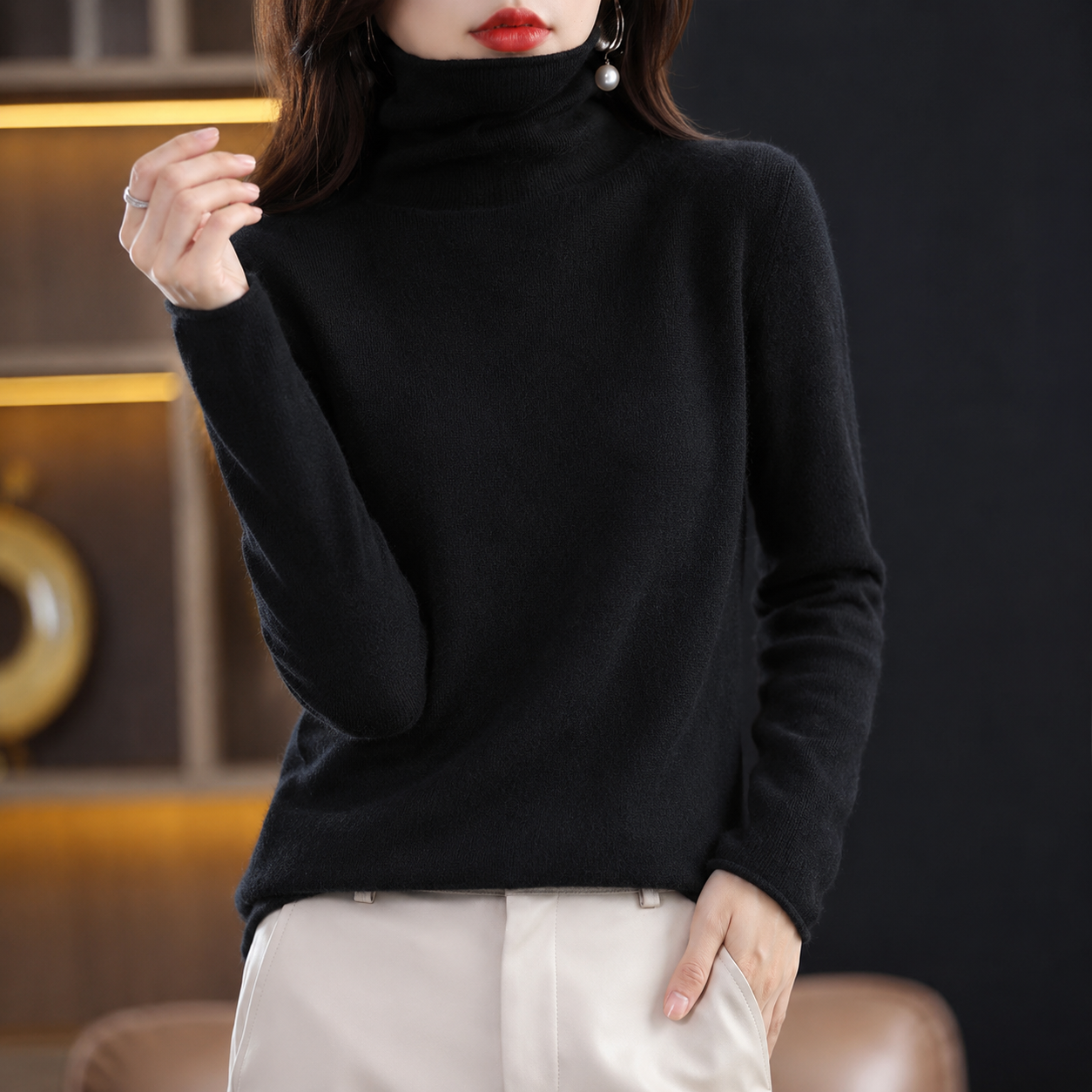 Akainu - Elegant Turtleneck Sweater