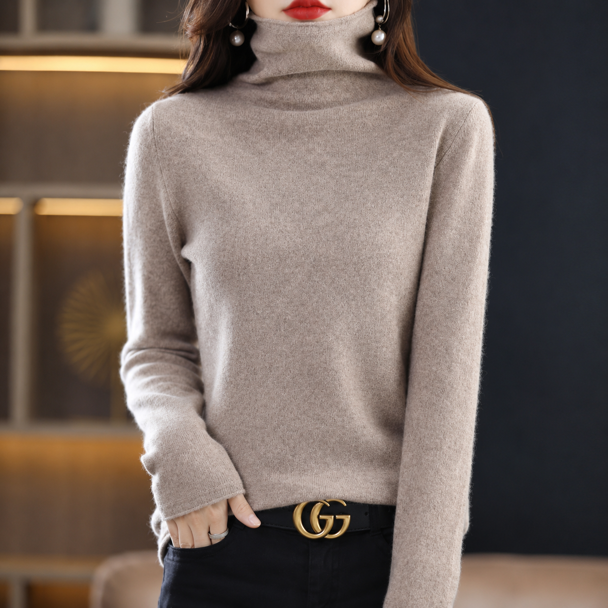Akainu - Elegant Turtleneck Sweater