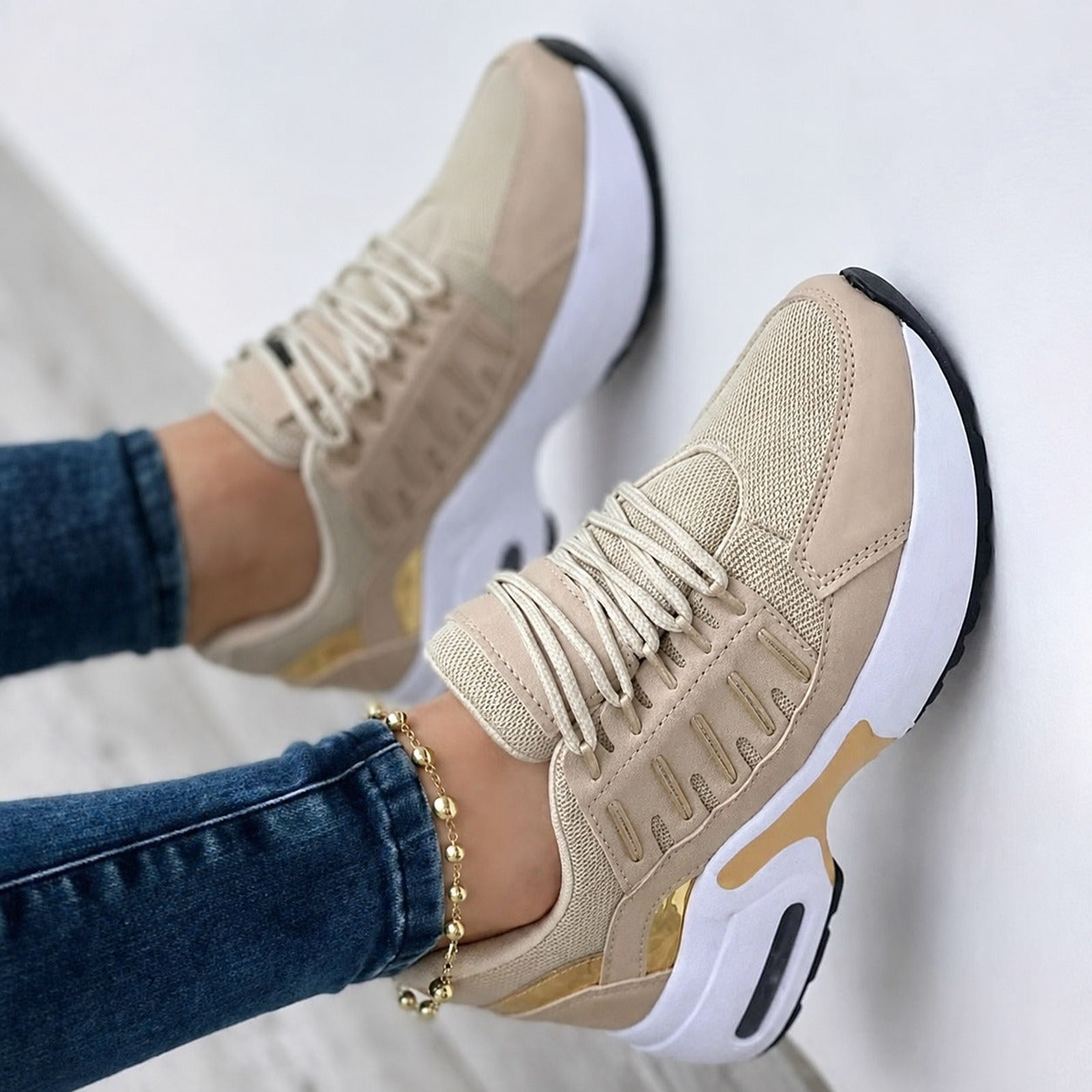 Eleana - Trendy and comfy shoes for women