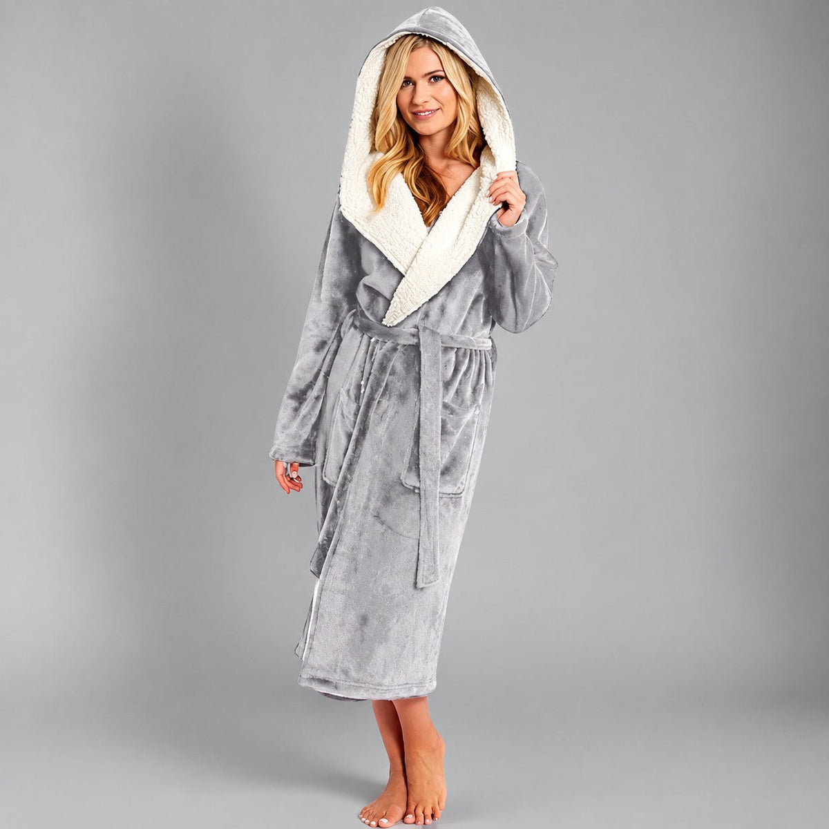 Aleta - Comfortable, long robe for women