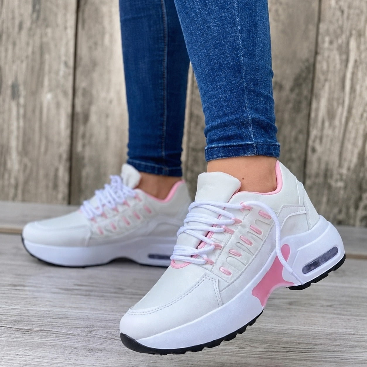Eleana - Trendy and comfy shoes for women