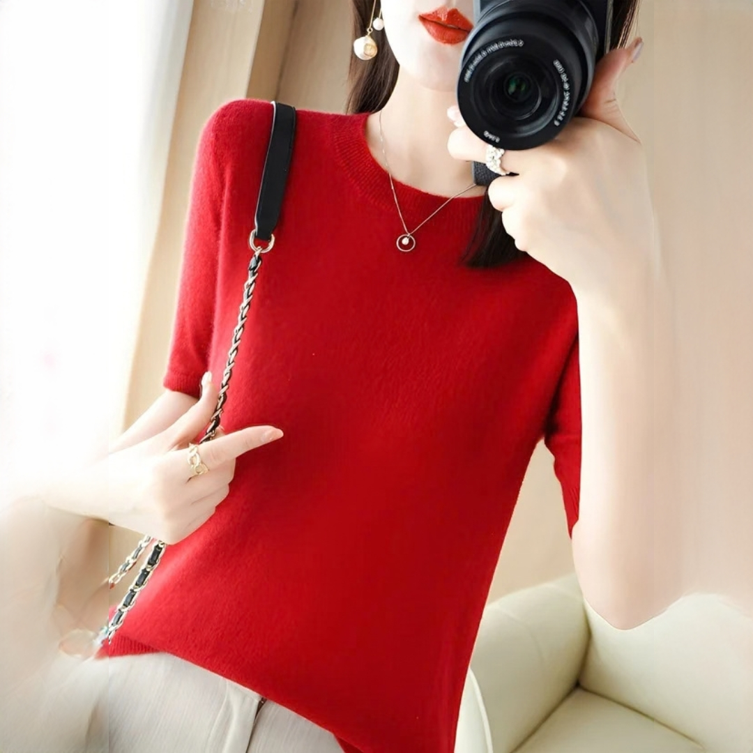 Blandine - Elegant and smooth T-shirt