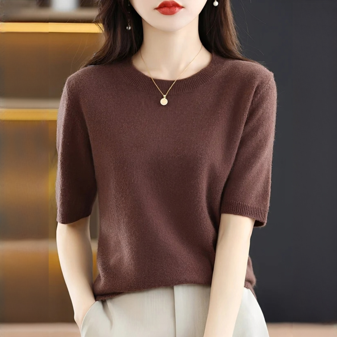 Blandine - Elegant and smooth T-shirt