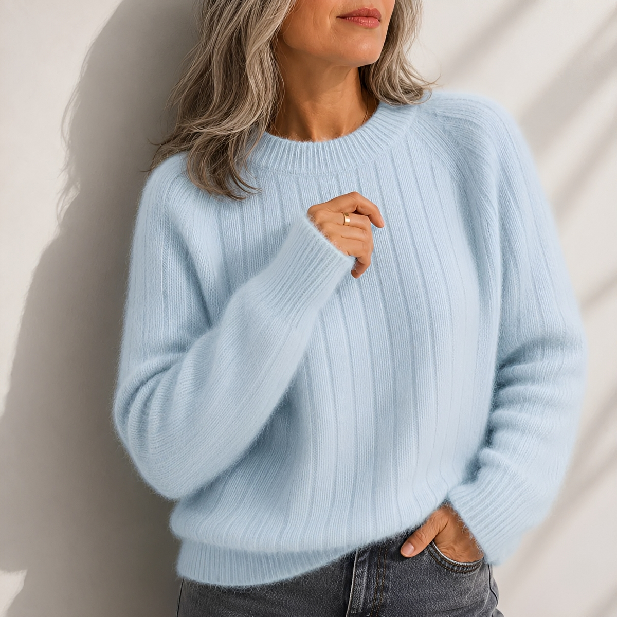 Conie - Stylish and cozy sweater