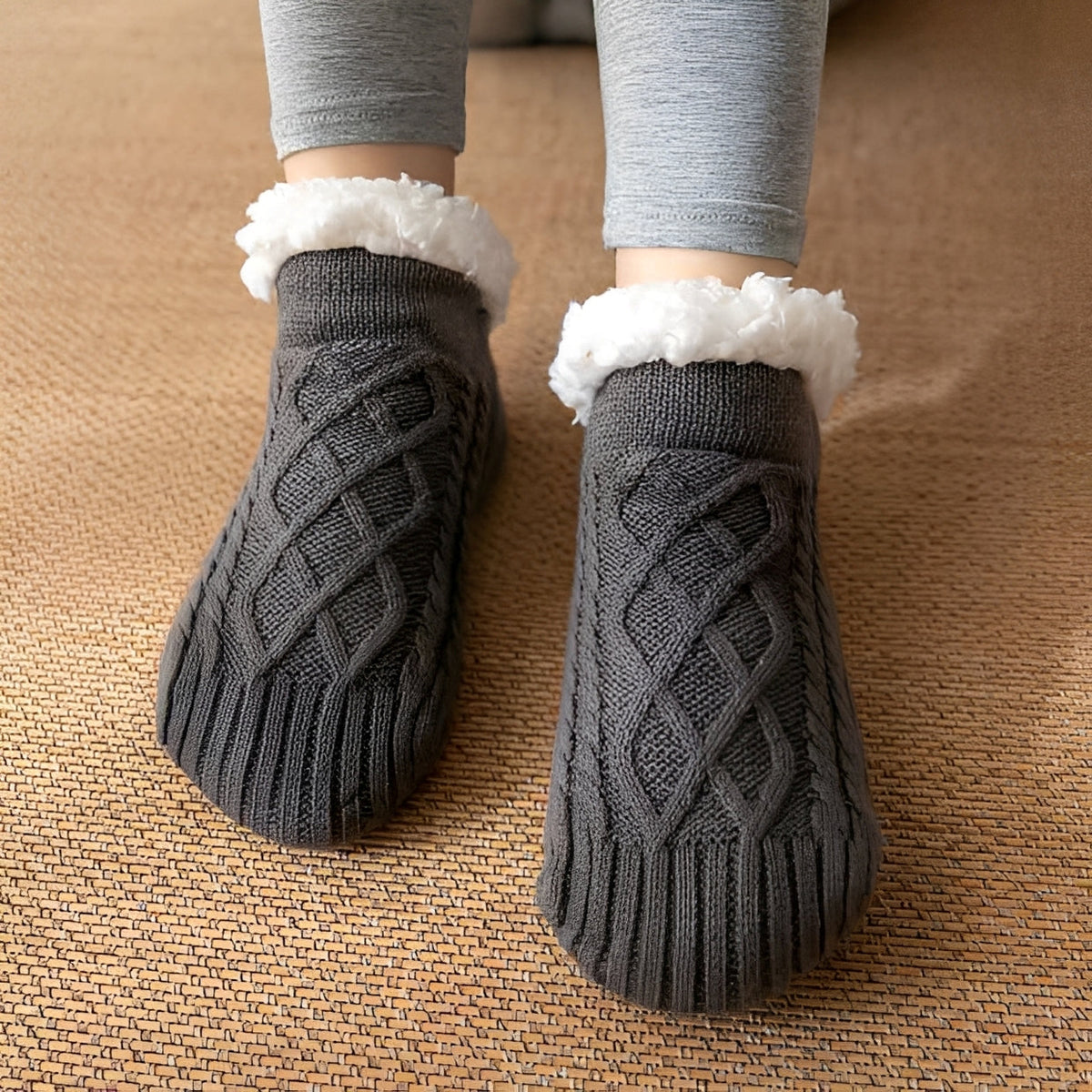 Raquel - Warm and cozy socks