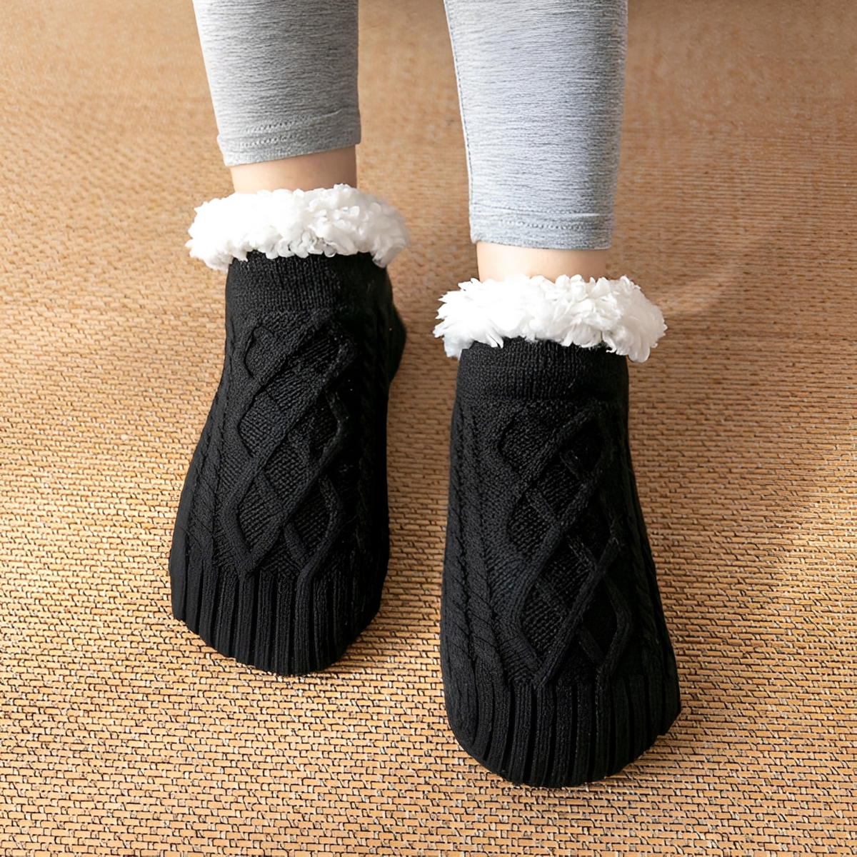 Raquel - Warm and cozy socks