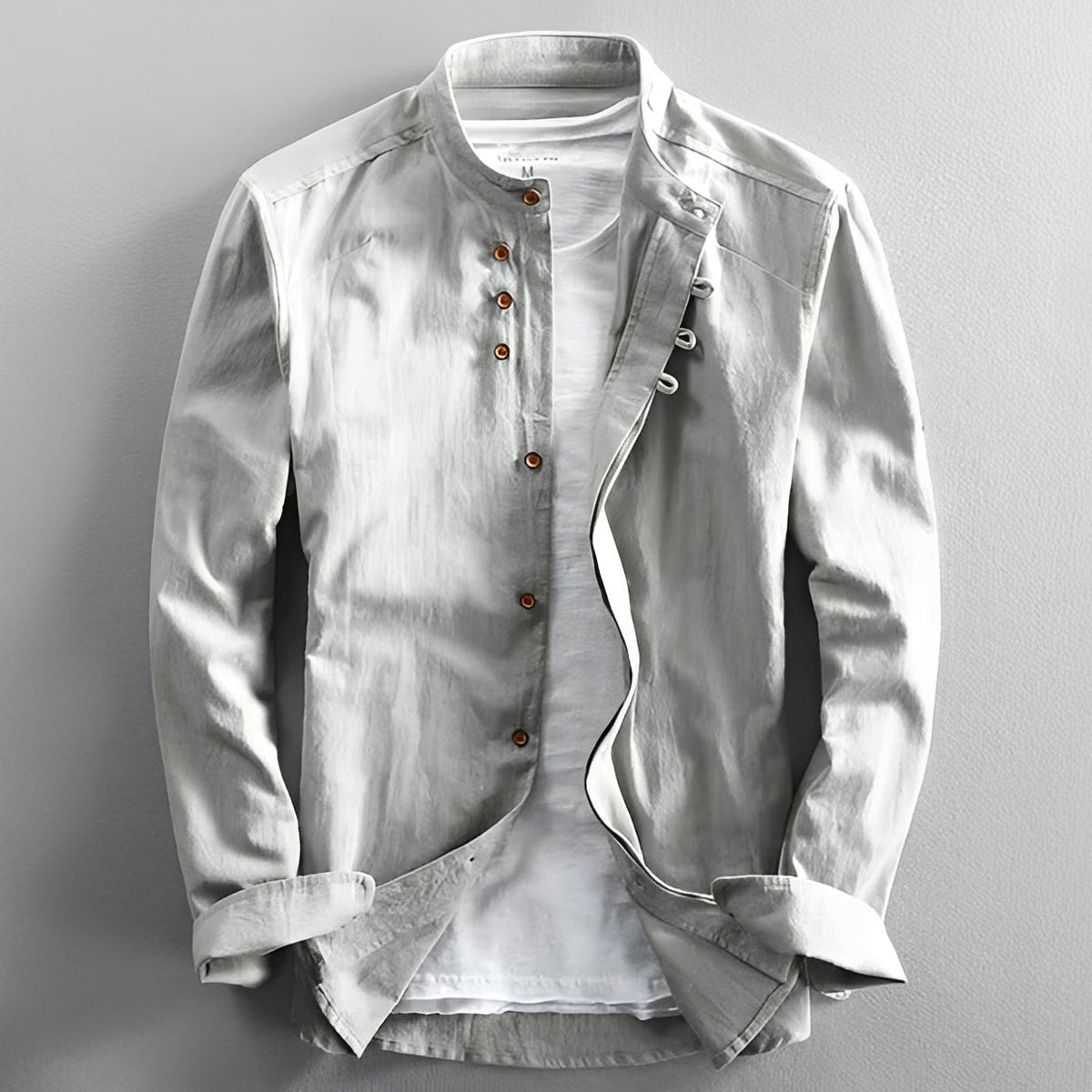 Oscar - Timeless shirt with button placket