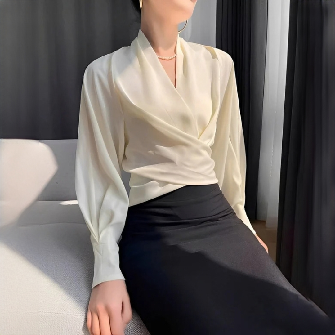 Annora - Stylish and sophisticated long-sleeve blouse