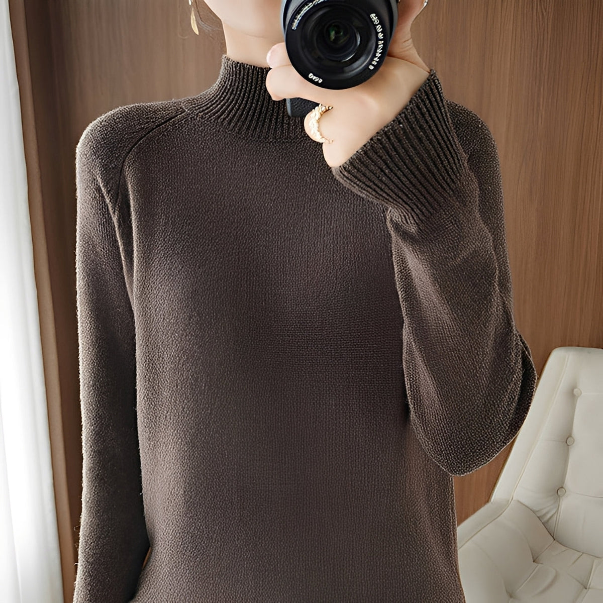 Hannie - Stylish and snug turtleneck sweater