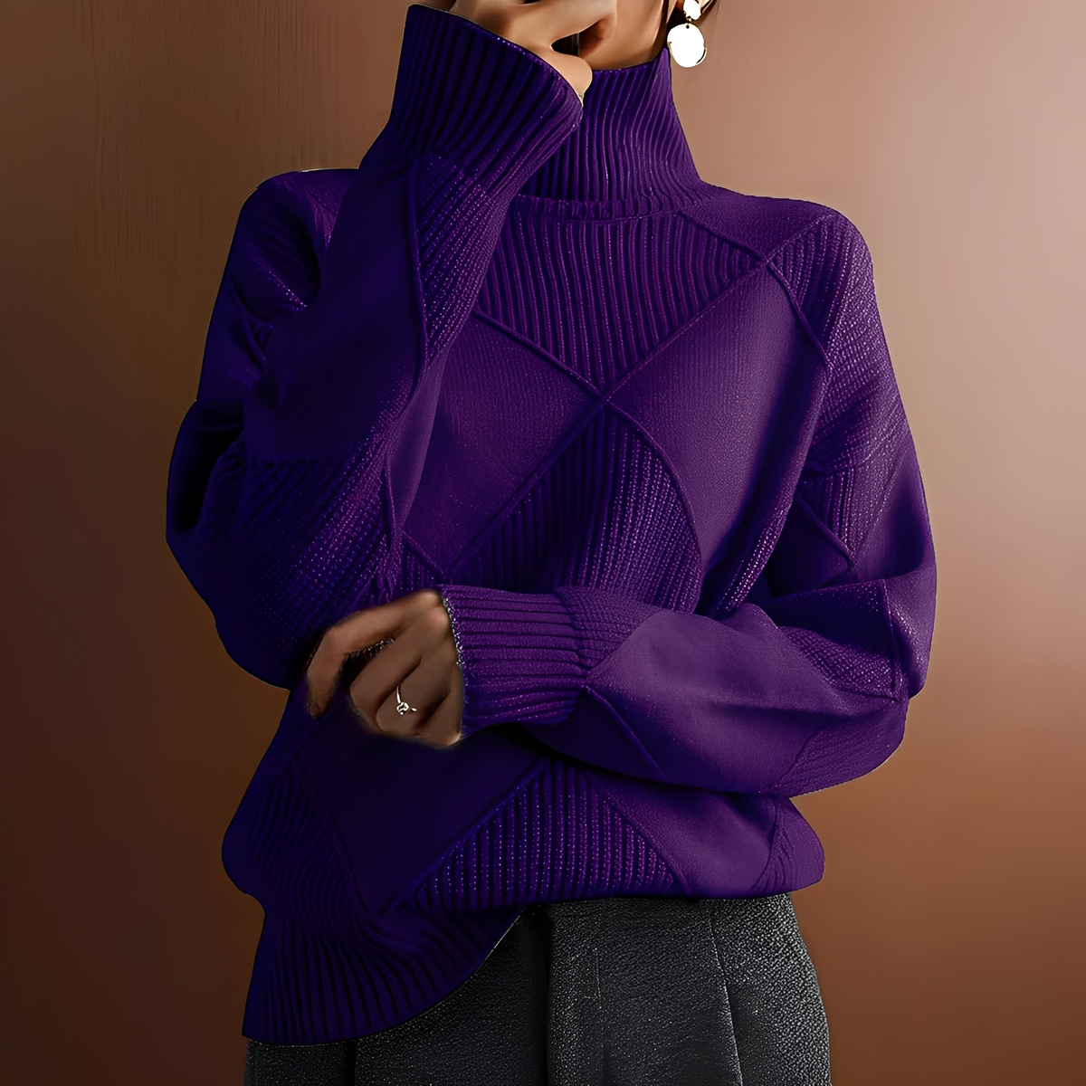 Morgan - Cozy sweater with high collar