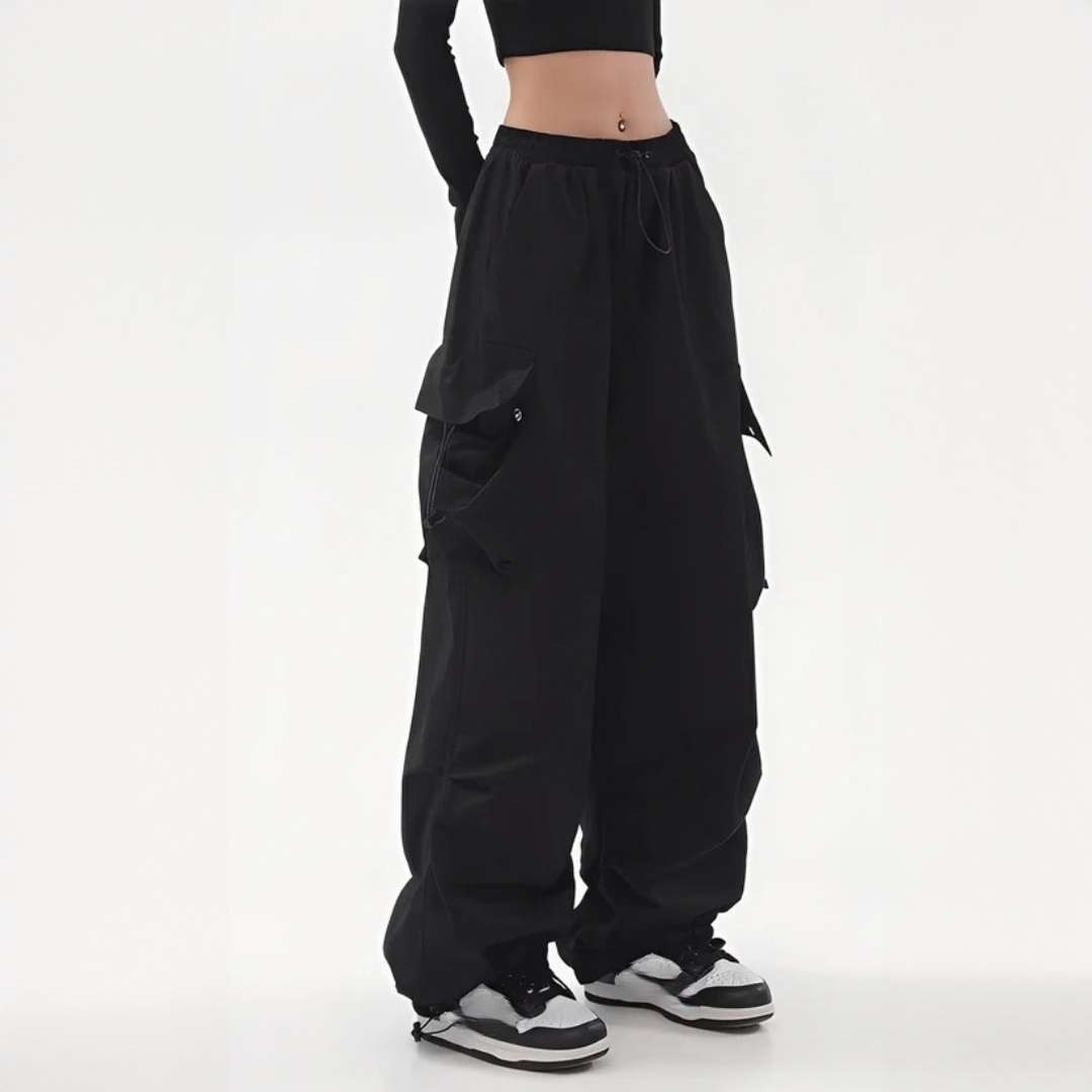 Aimée - Modern cargo trousers with wide leg